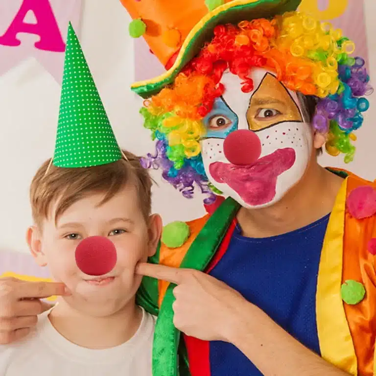 Nez de Clown Rouge en Mousse 14