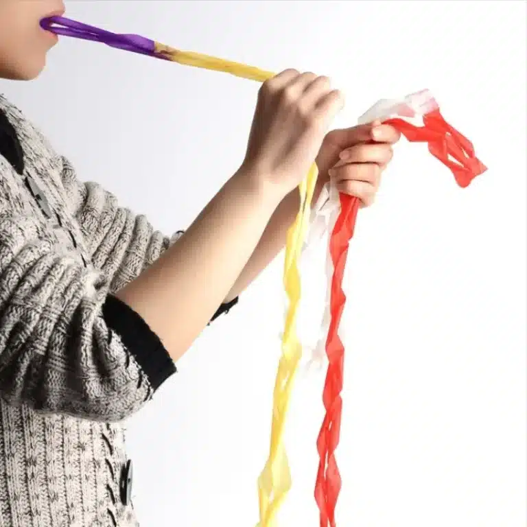 Tour de magie ruban à la bouche 1