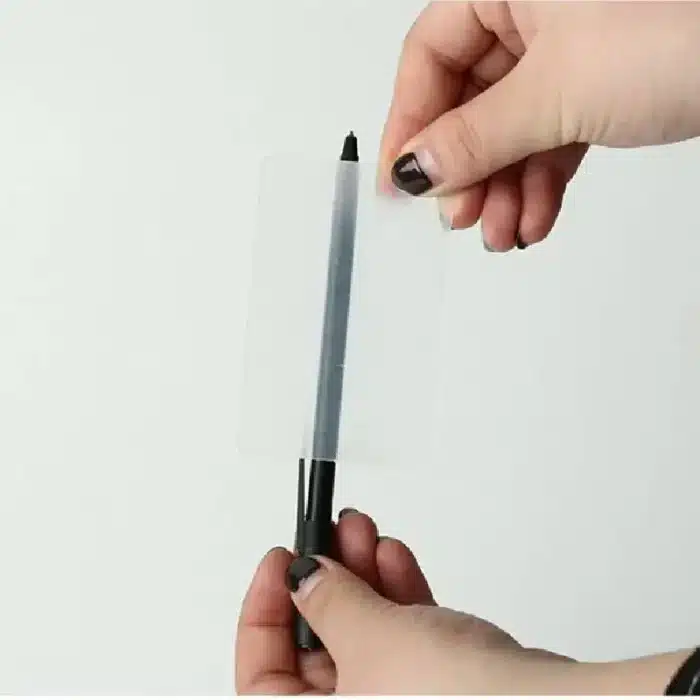 Carte invisible pour tours de magie 4