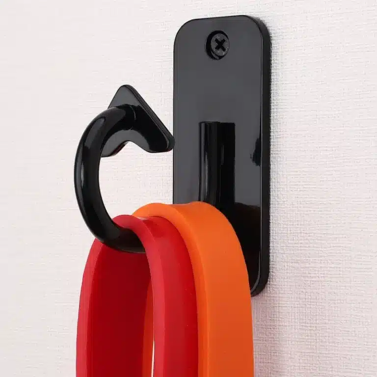 Crochet mural pour exercices avec sangles 17