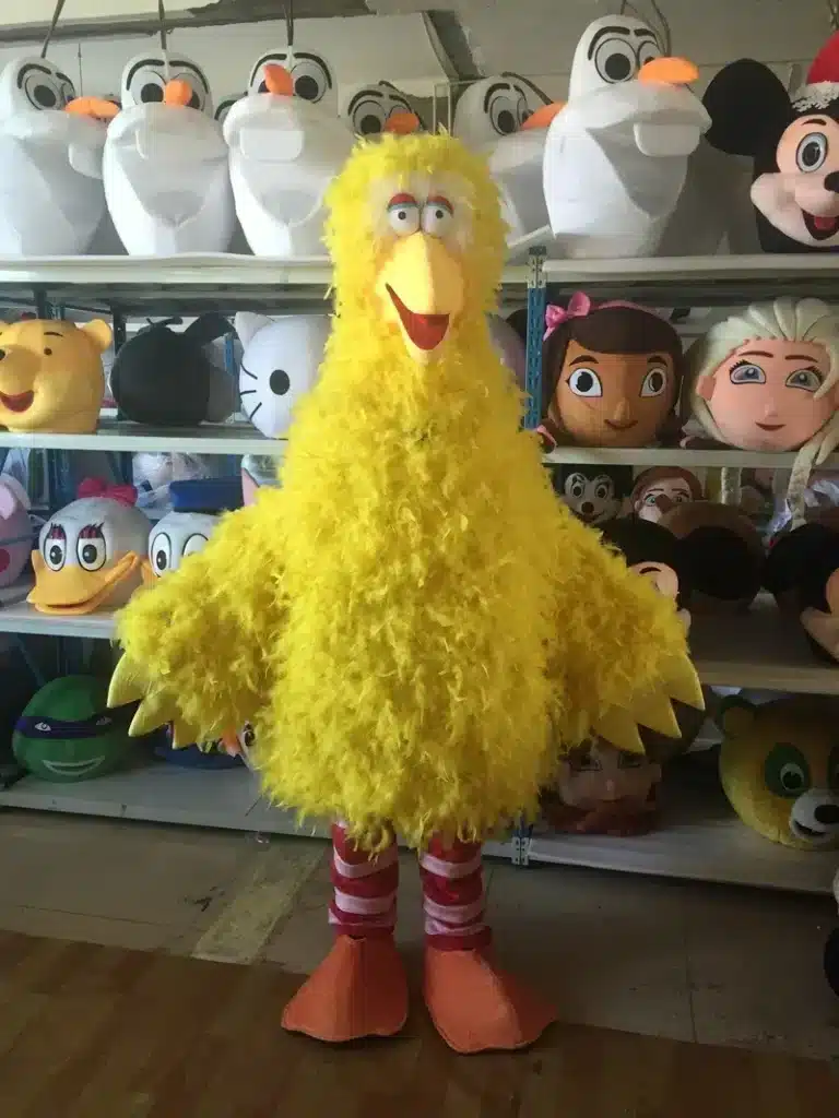 Mascotte poussin jaune 1