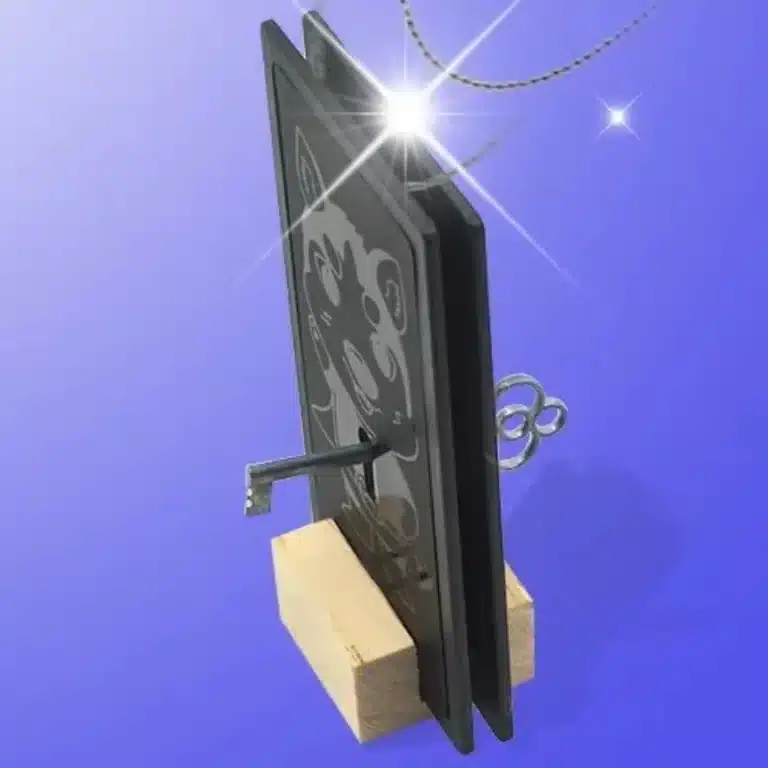 Chaîne et clé magique 1