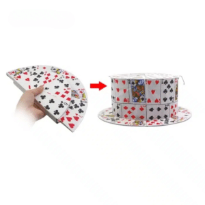 Transformation jeu de cartes en chapeau