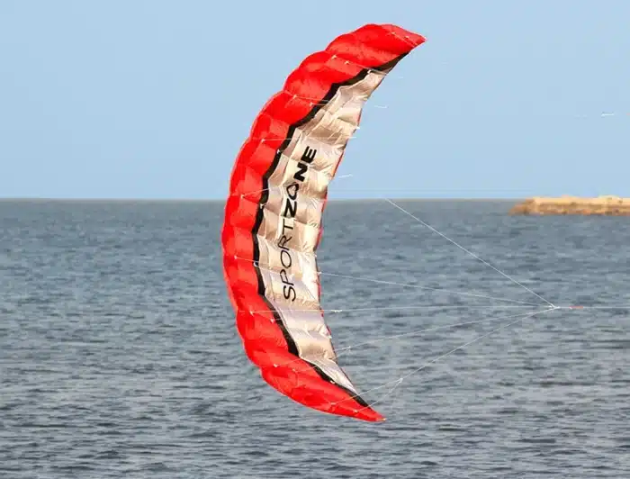 Cerf volant parafoil rouge 4