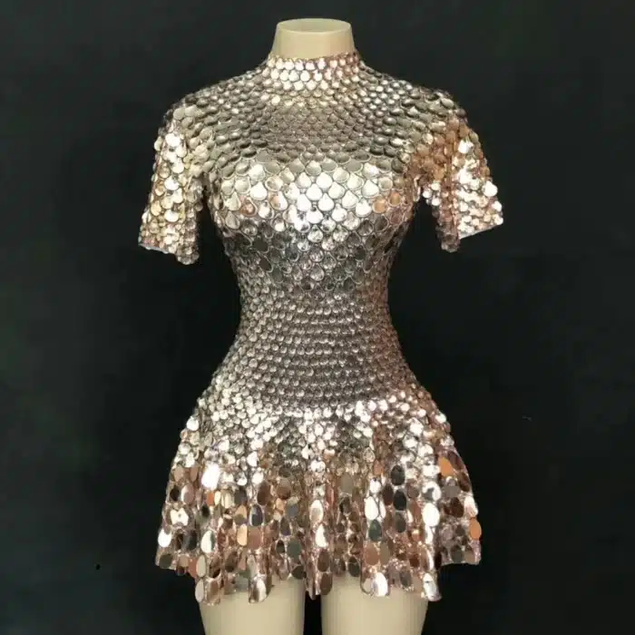Mini robe à paillettes 8