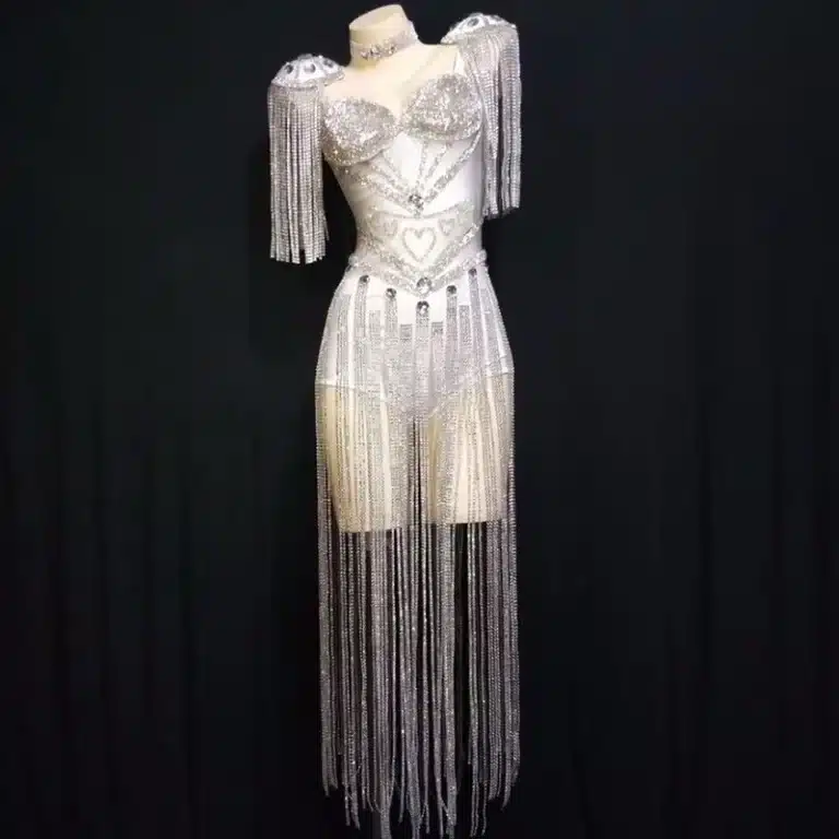 Tenue à franges scintillantes 4