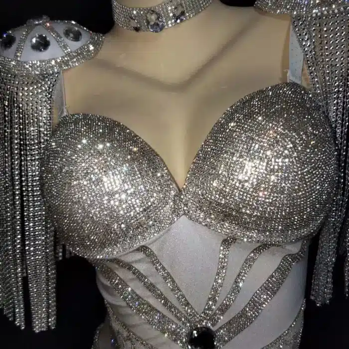 Tenue à franges scintillantes 6
