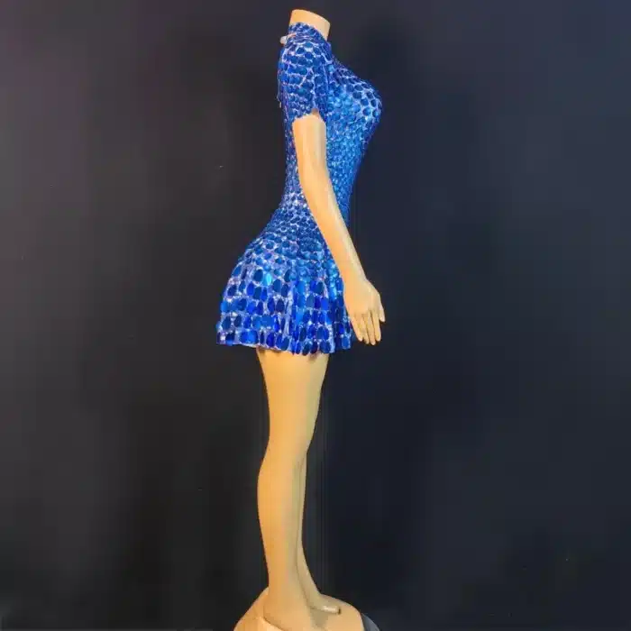 Mini robe à paillettes 13