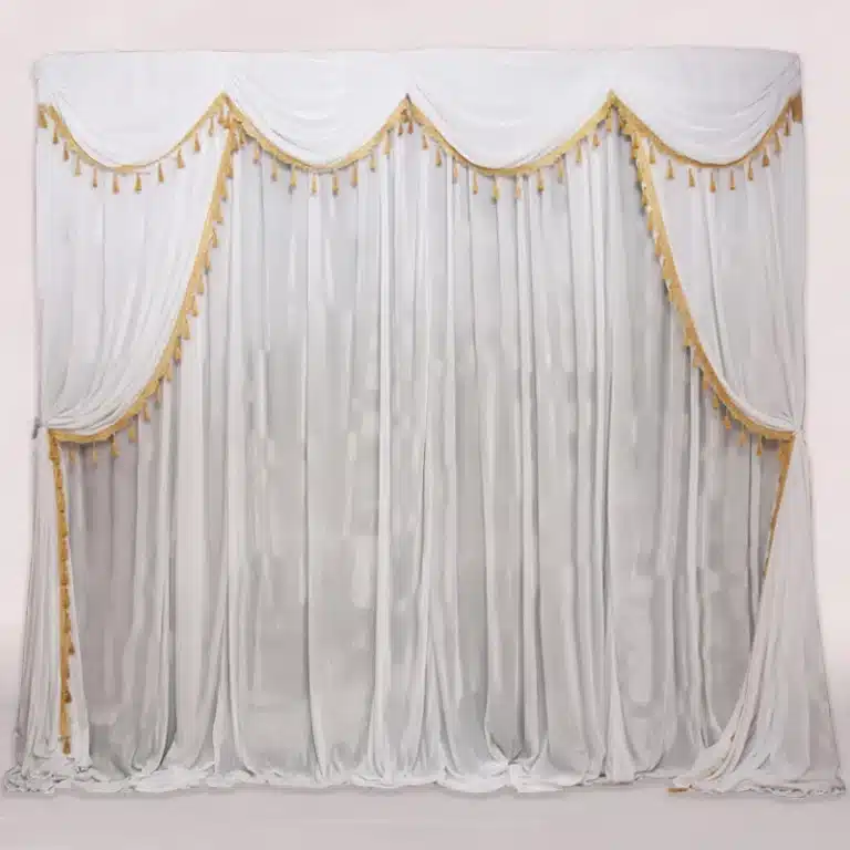 Rideaux en velours scène 8