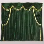 Rideaux en velours scène 13