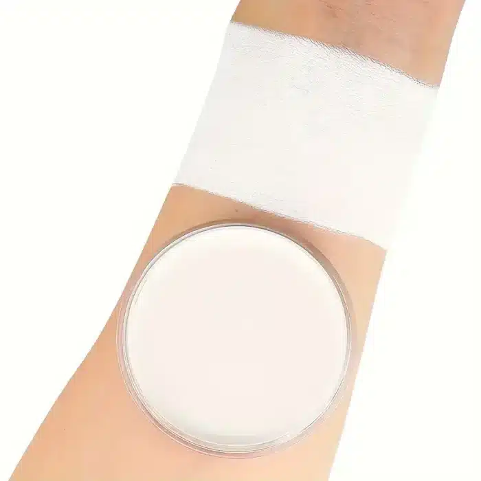 Kit peinture noir, blanc, rouge + 6 pinceaux 8