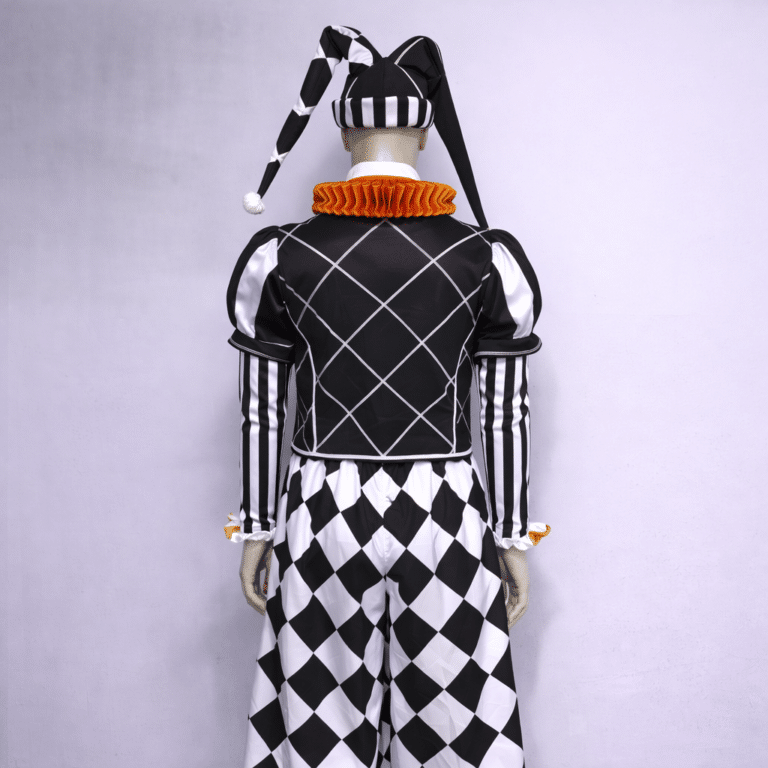 Mannequin en costume de clown harlequin (1)