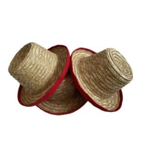 Chapeaux de jonglage en paille